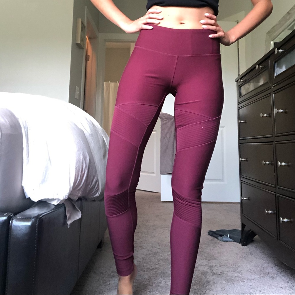 Maroon leggings